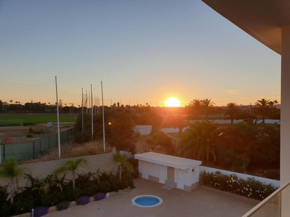 Sunset Condominium Lagos Eksteriør bilde